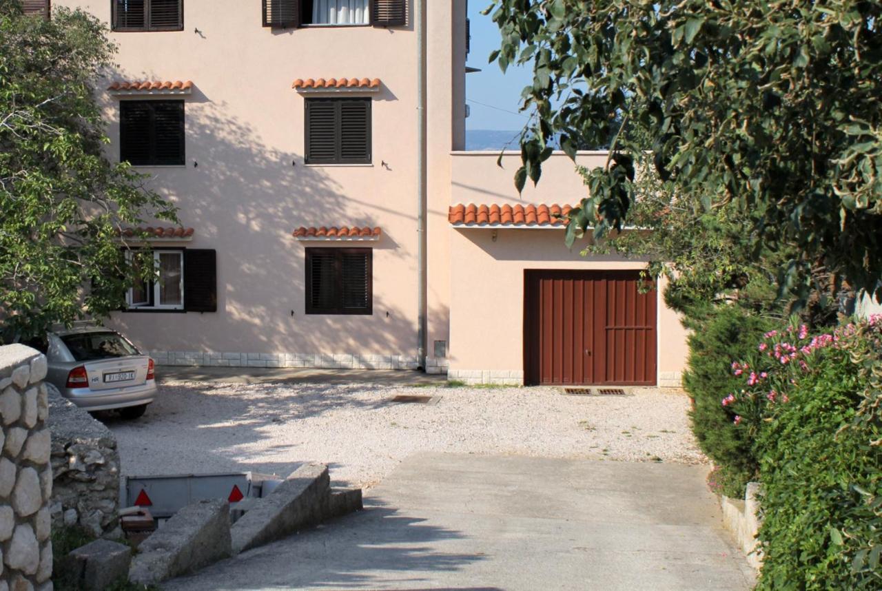 Apartments With A Parking Space Novi Vinodolski - 5587 ภายนอก รูปภาพ