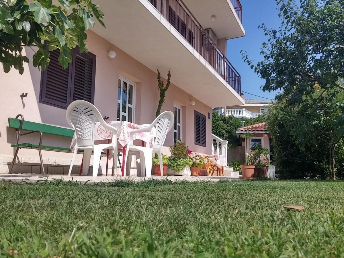 Apartments With A Parking Space Novi Vinodolski - 5587 ภายนอก รูปภาพ