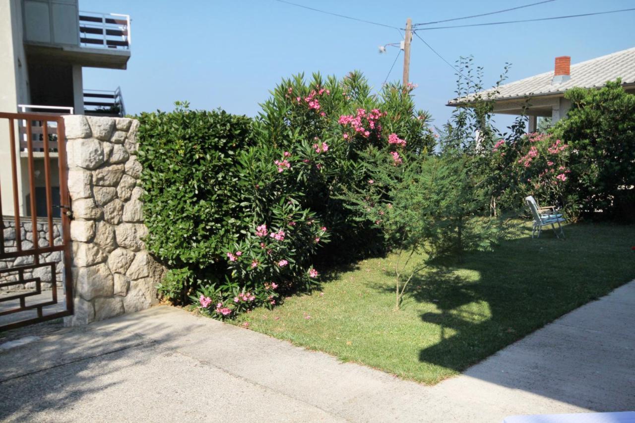 Apartments With A Parking Space Novi Vinodolski - 5587 ภายนอก รูปภาพ
